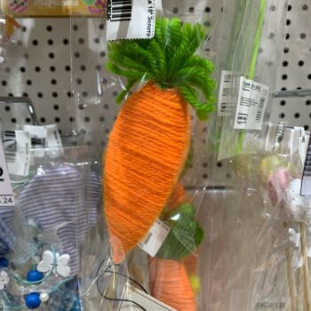 Морковка на штекере 30см